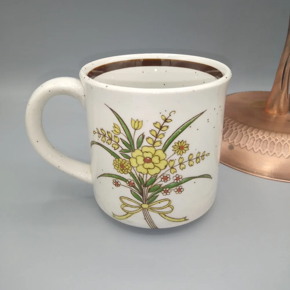Speckled Glaze Flower Bouquet Coffee Mug 1970s Vintage